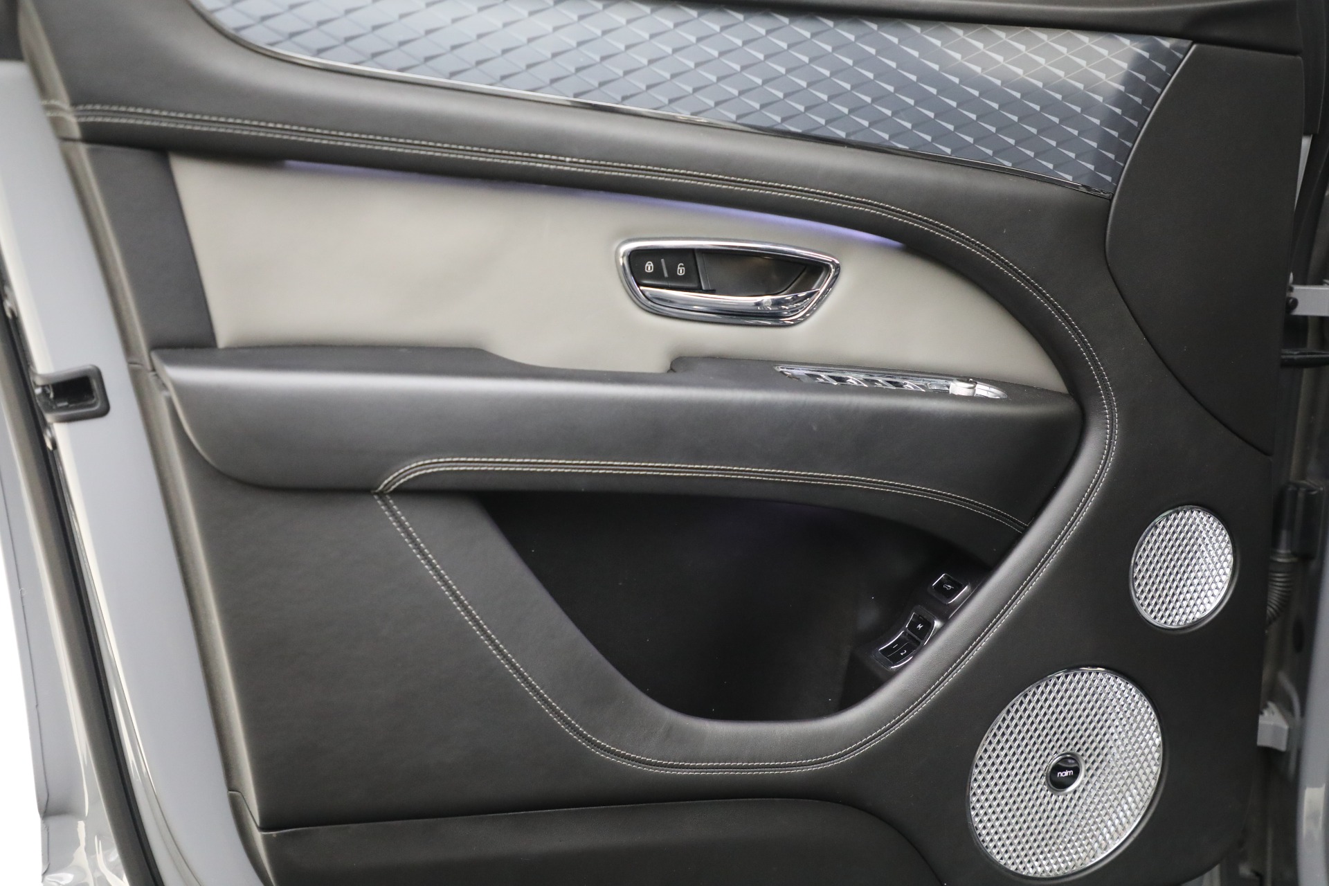 2022 Bentley Bentayga S V8 photo 14