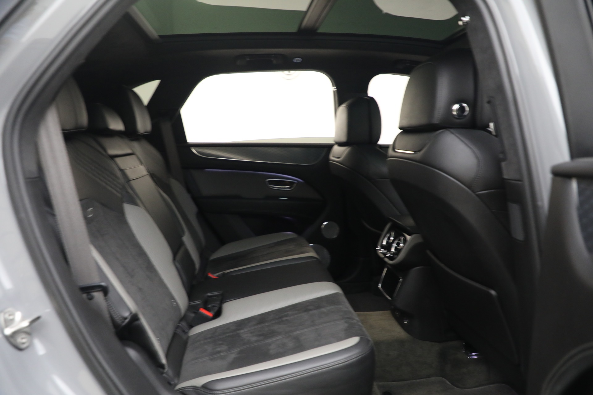 2022 Bentley Bentayga S V8 photo 30