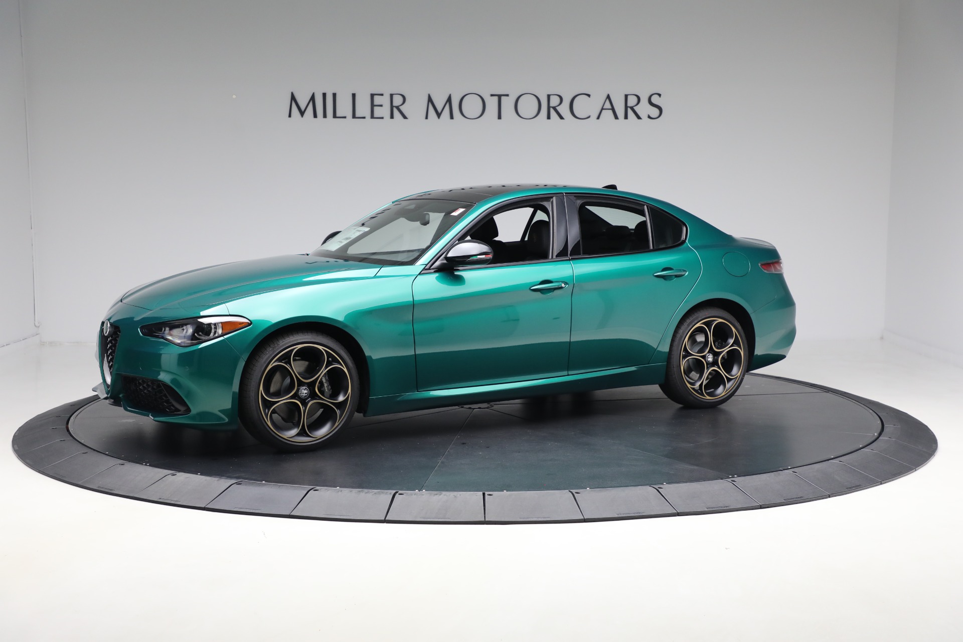 2025 Alfa Romeo Giulia SPRINT photo 2