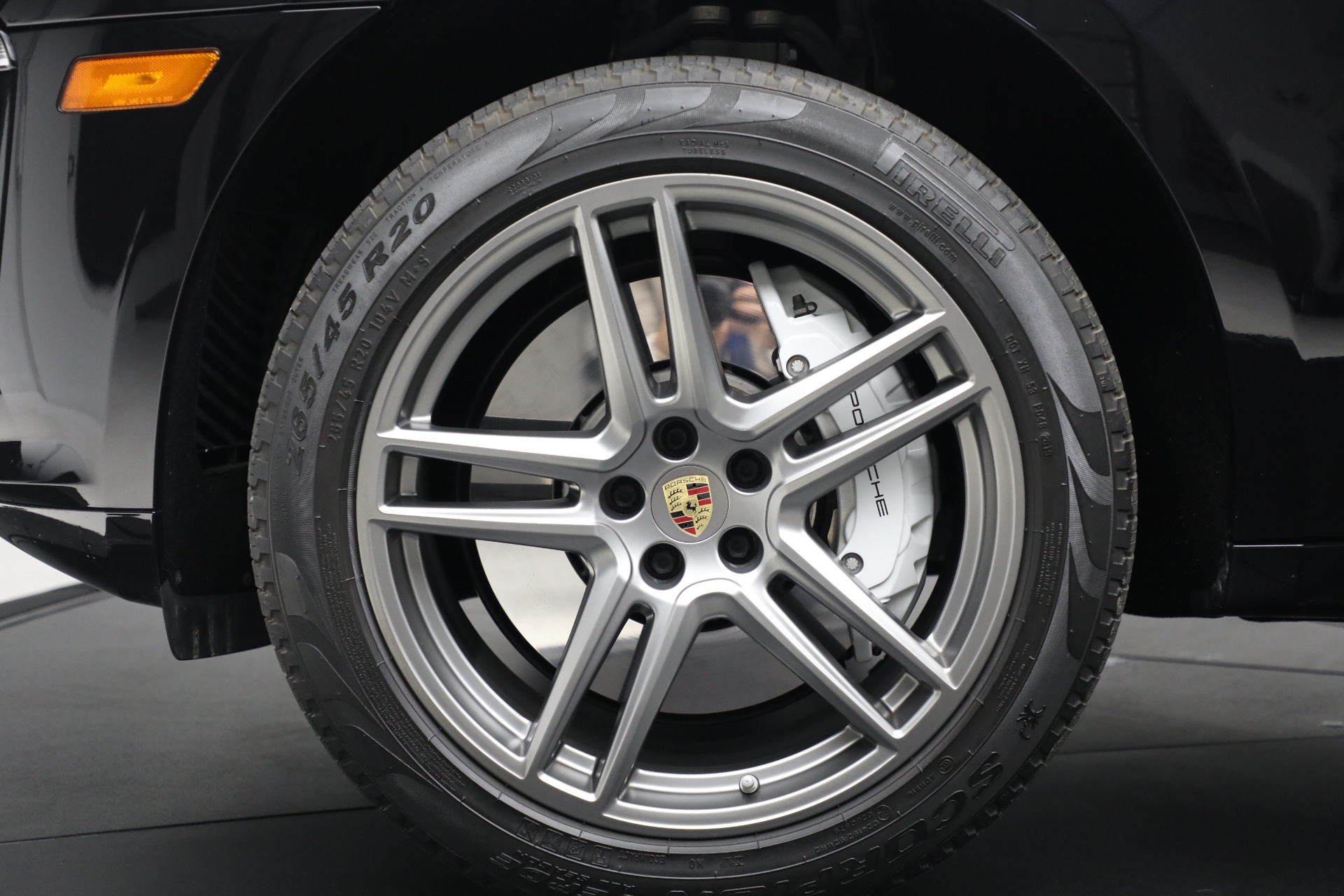 2020 Porsche Macan Turbo photo 37