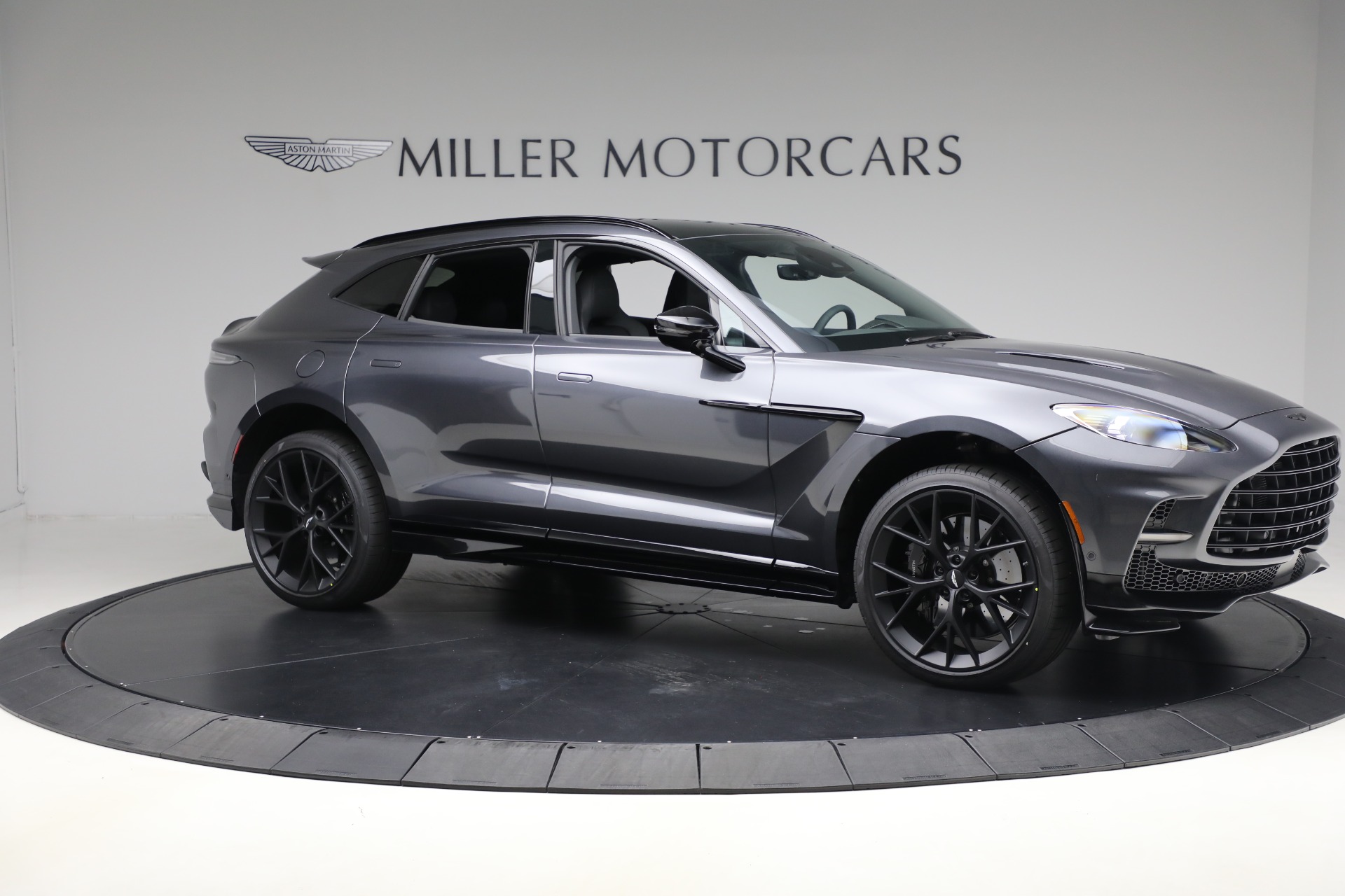 2025 Aston Martin DBX AM8 DBX707 photo 10