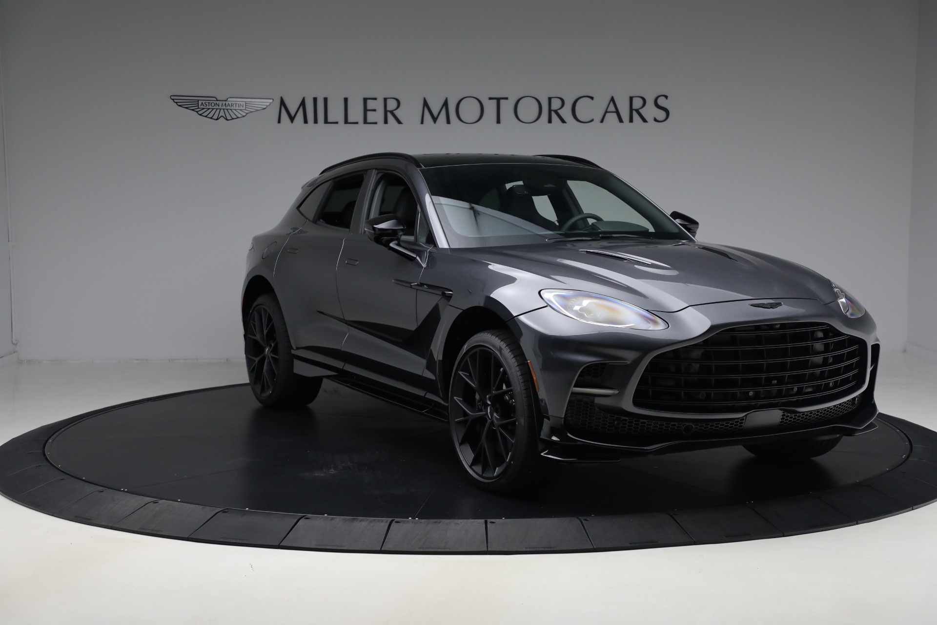 2025 Aston Martin DBX AM8 DBX707 photo 11