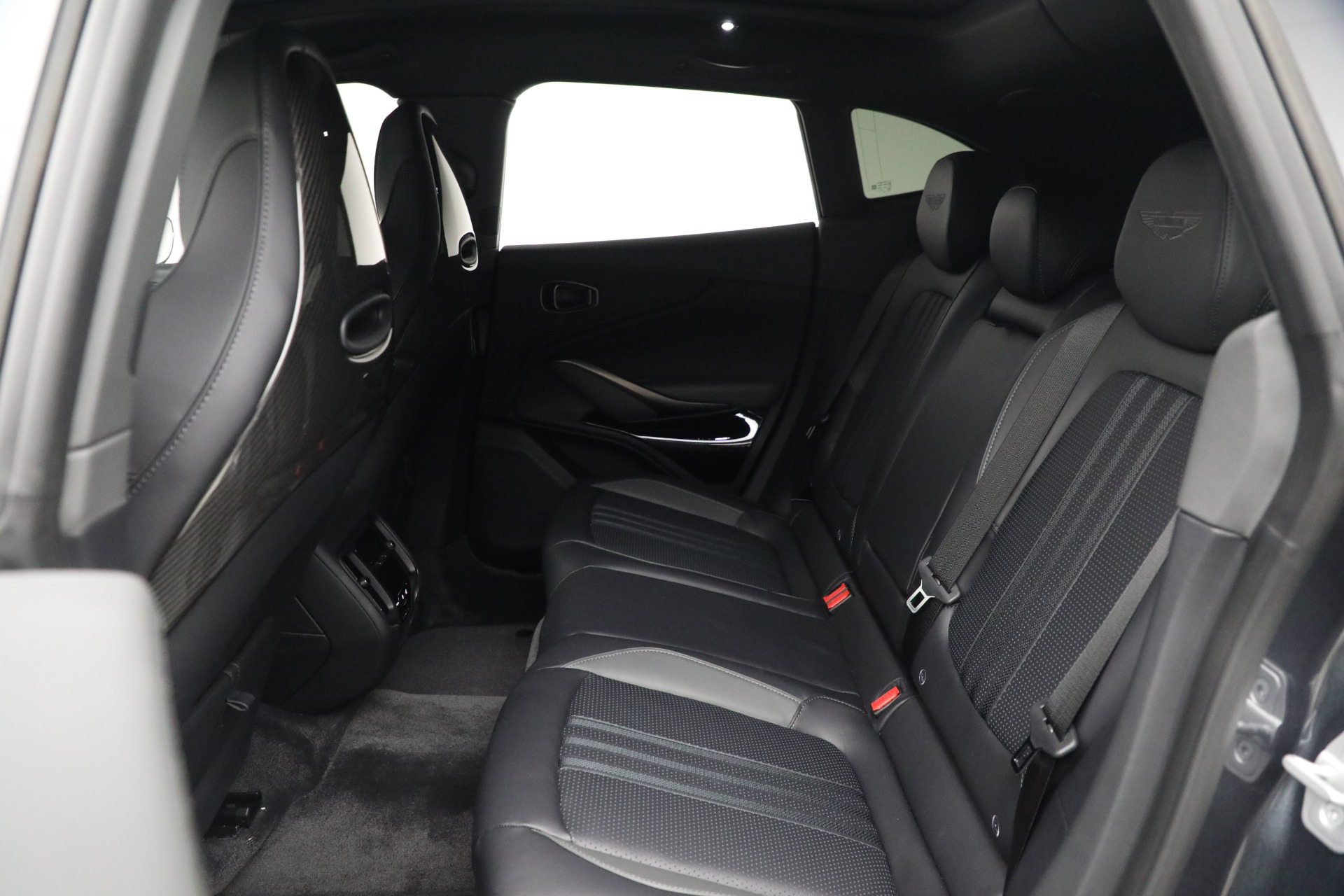 2025 Aston Martin DBX AM8 DBX707 photo 17