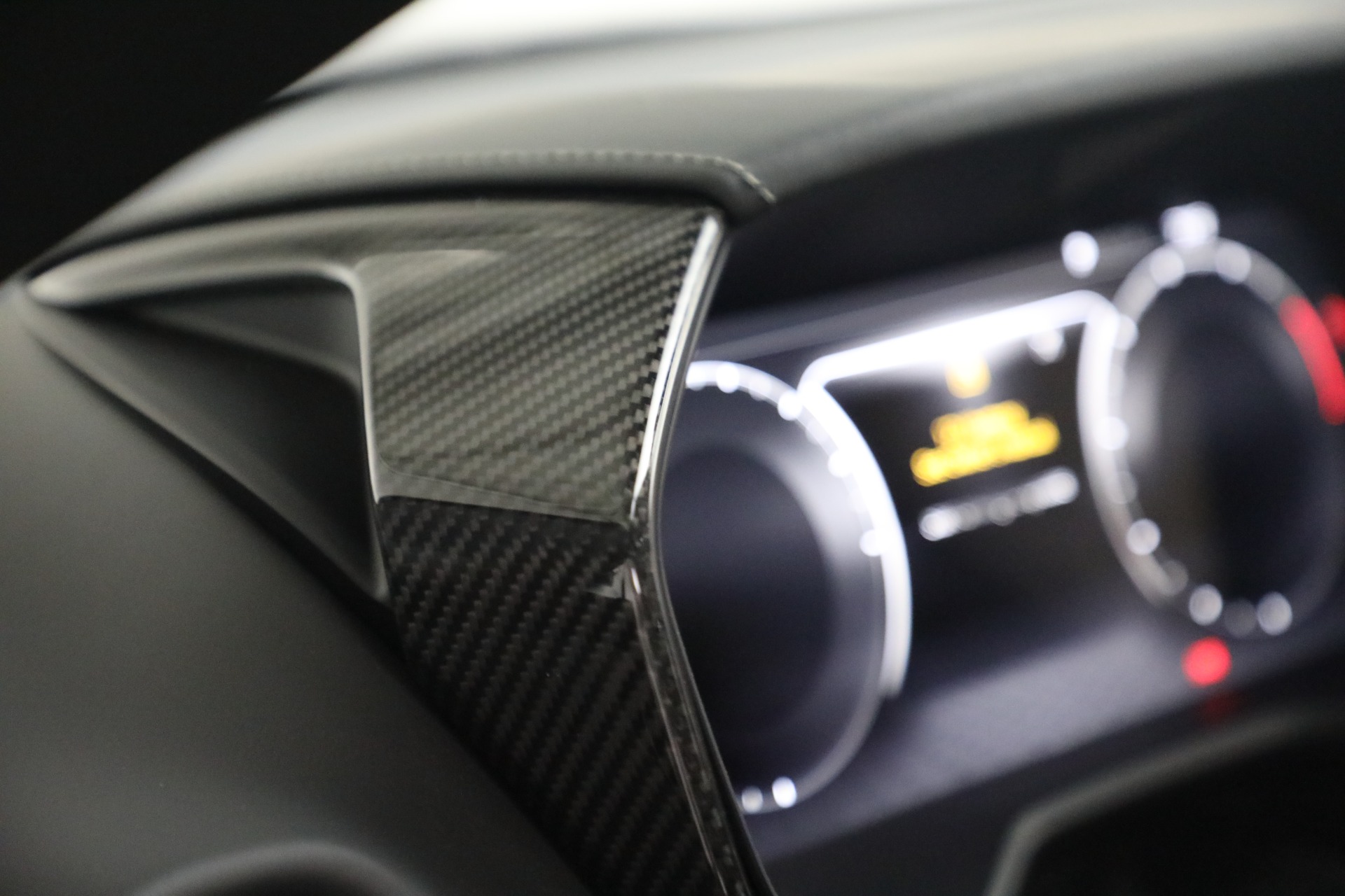 2025 Aston Martin DBX AM8 DBX707 photo 33