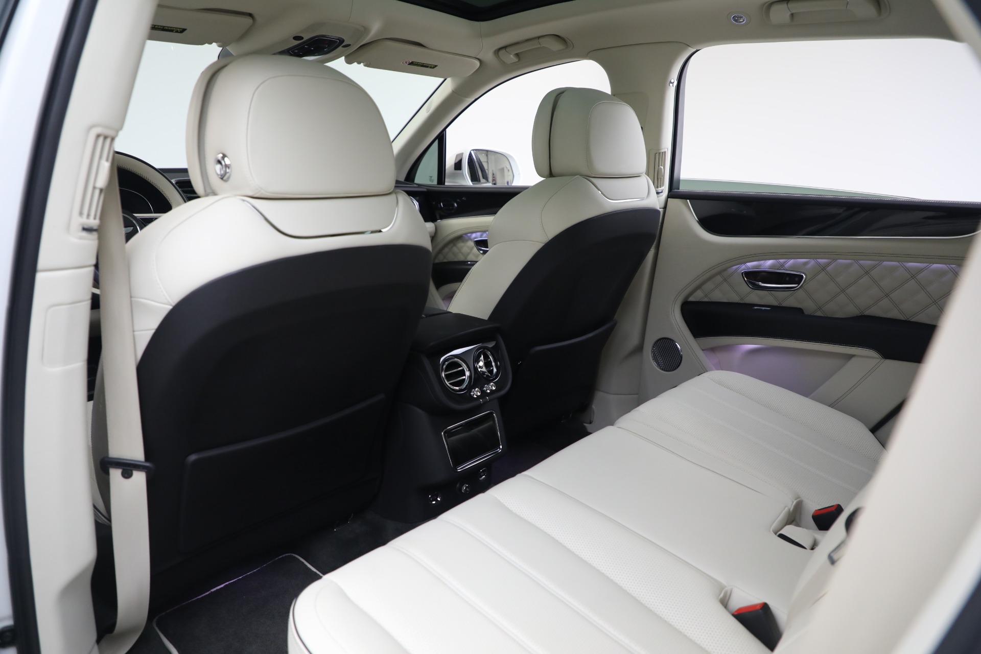 2021 Bentley Bentayga First Edition V8 photo 19