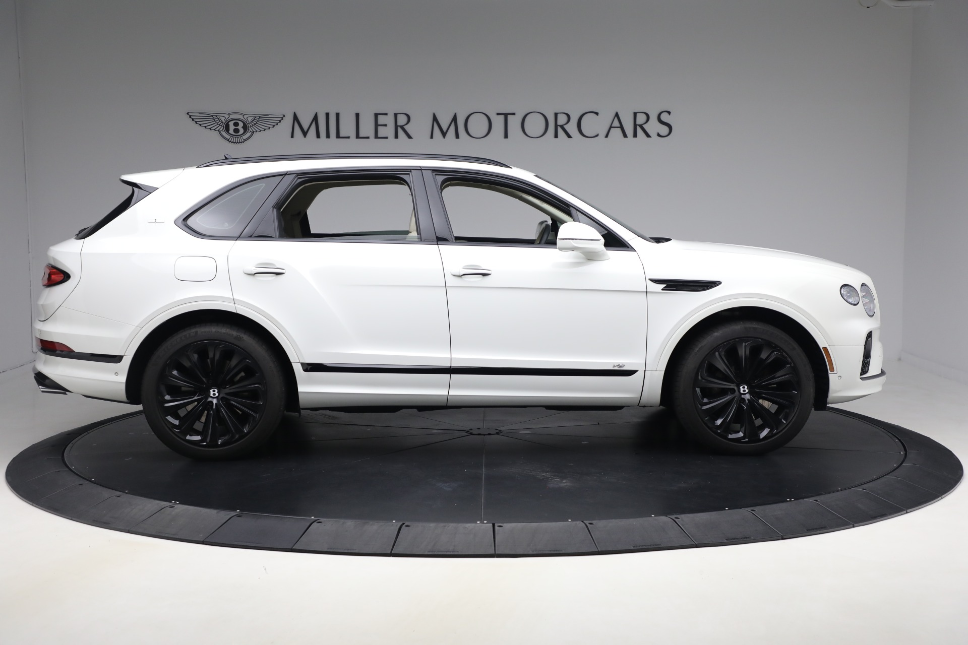 2021 Bentley Bentayga First Edition V8 photo 5