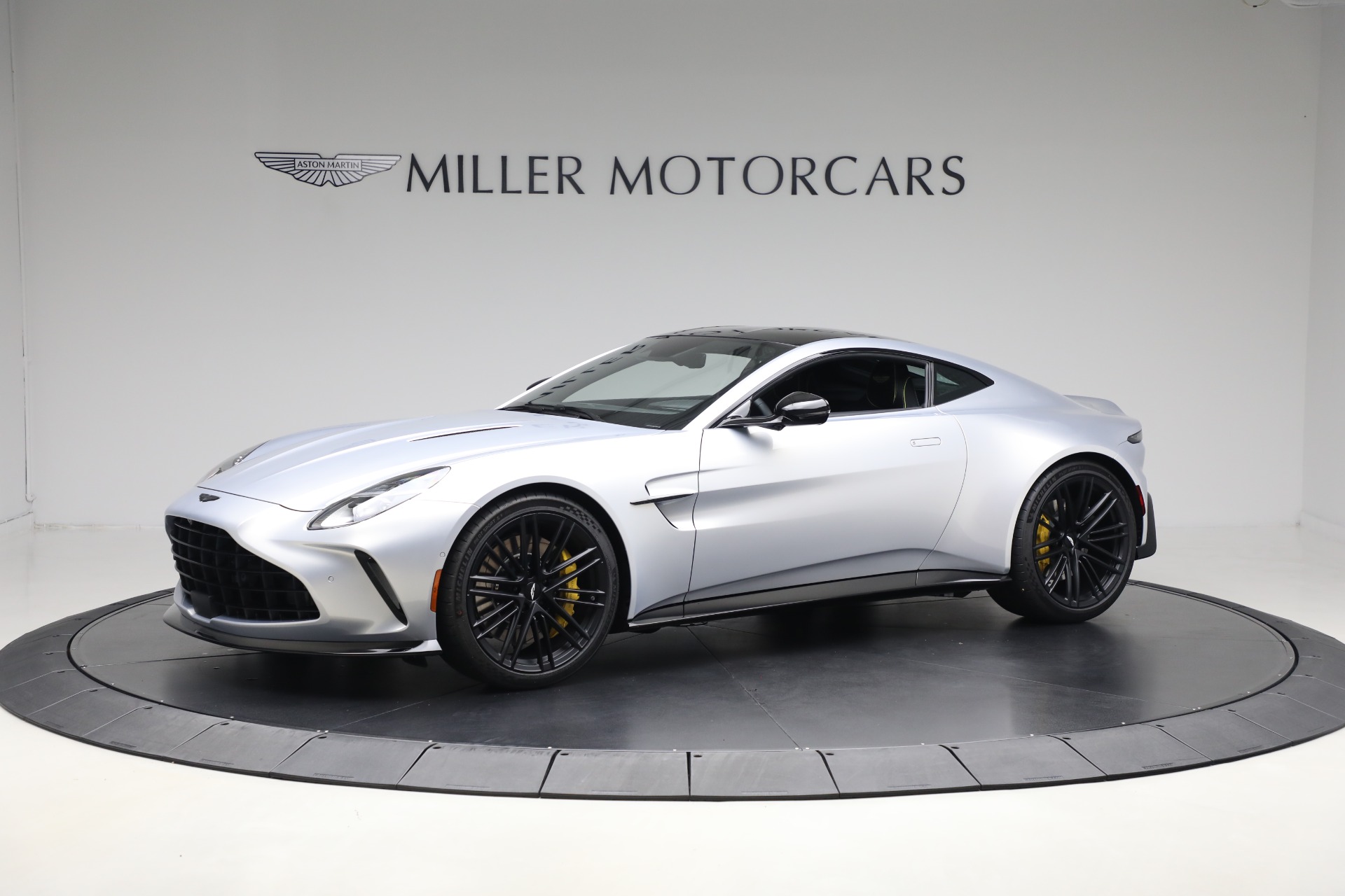 2026 Aston Martin Vantage AM6 photo 2