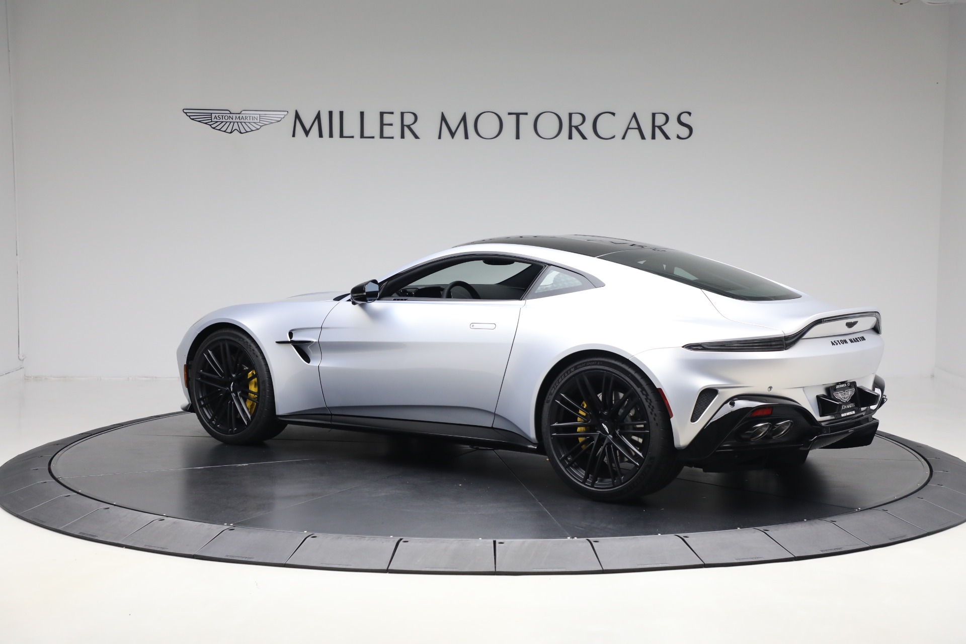 2026 Aston Martin Vantage AM6 photo 4