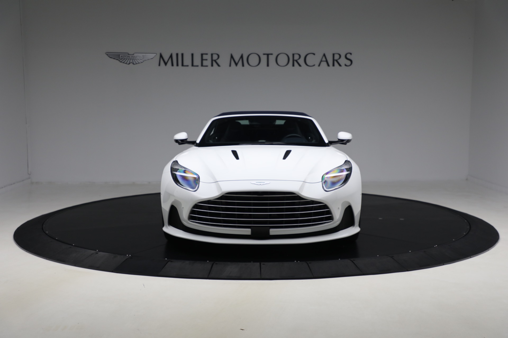 2024 Aston Martin DB12 AM5 photo 11