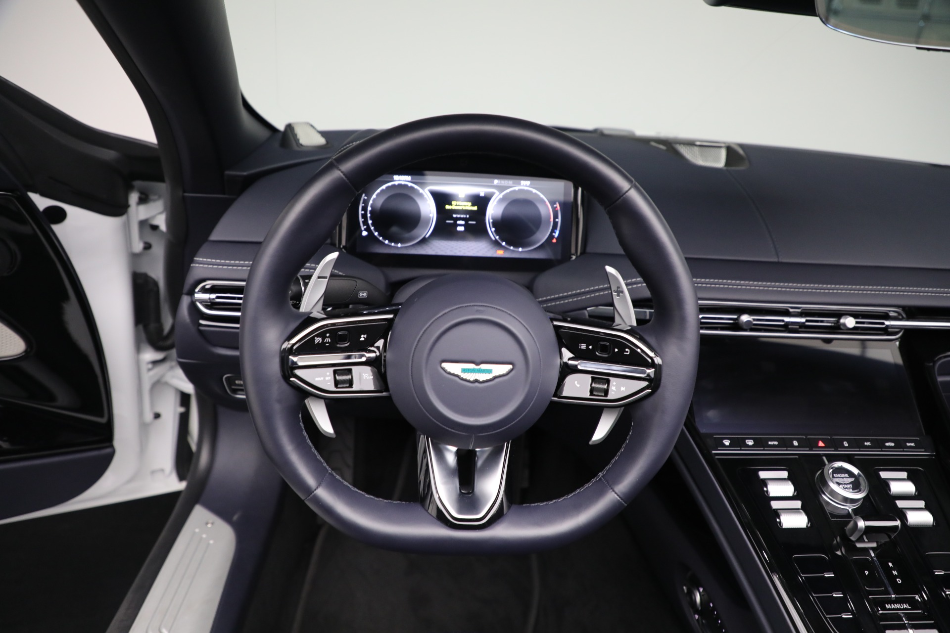 2024 Aston Martin DB12 AM5 photo 22