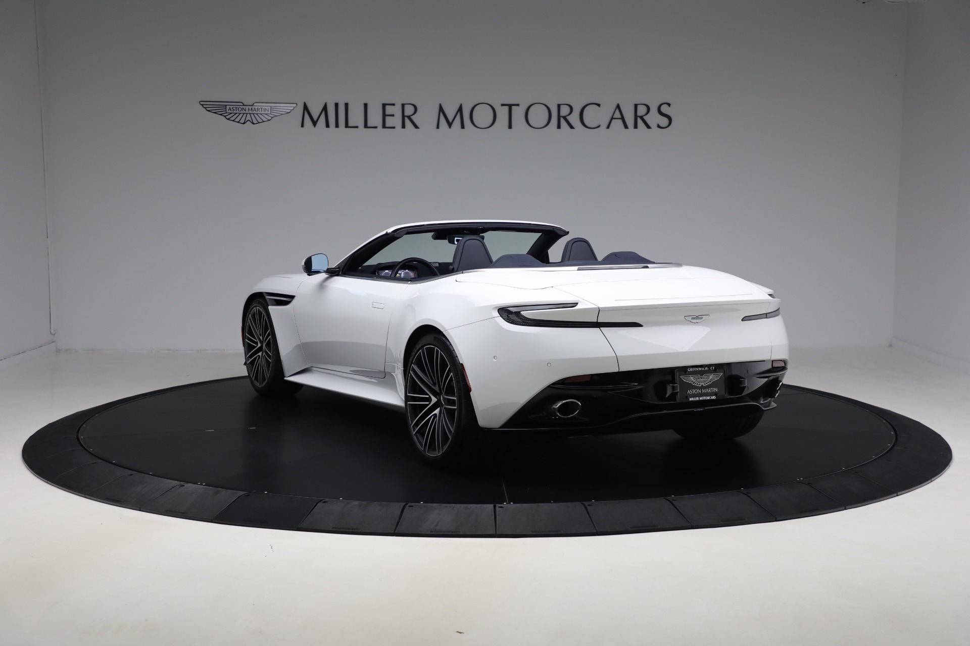 2024 Aston Martin DB12 AM5 photo 5
