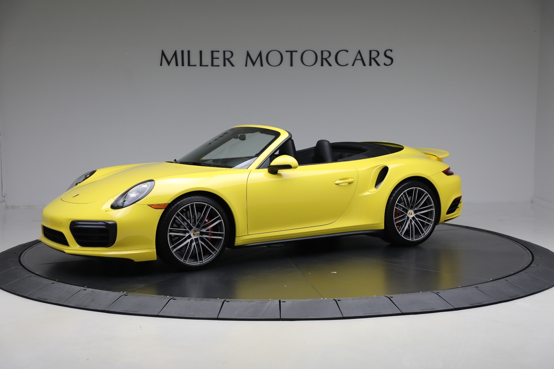 2017 Porsche 911 Turbo Cabriolet photo 2