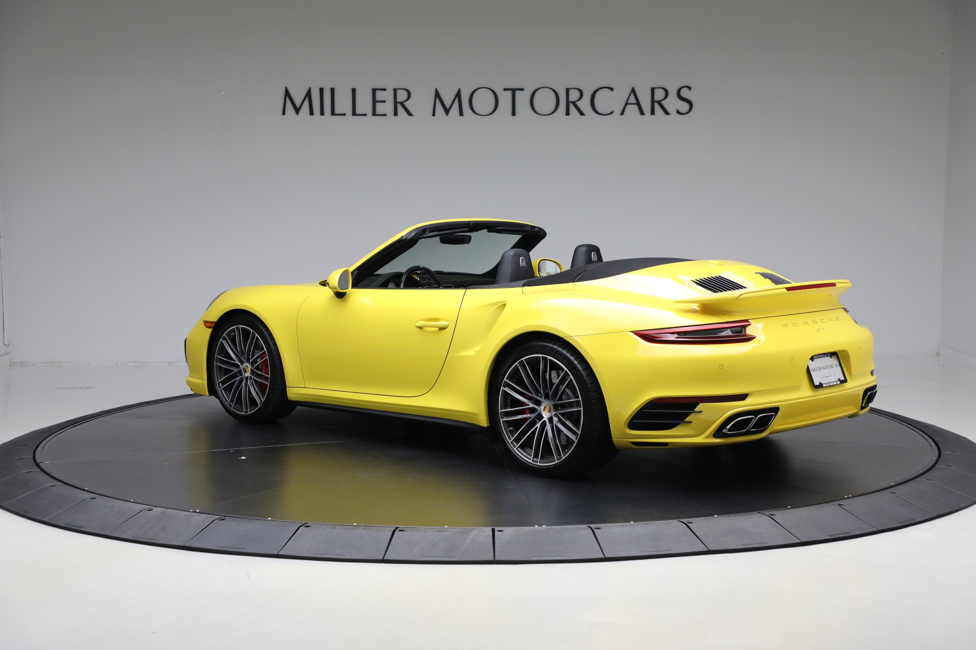 2017 Porsche 911 Turbo Cabriolet photo 4