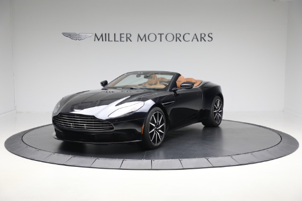 2022 Aston Martin DB11 Base's photo