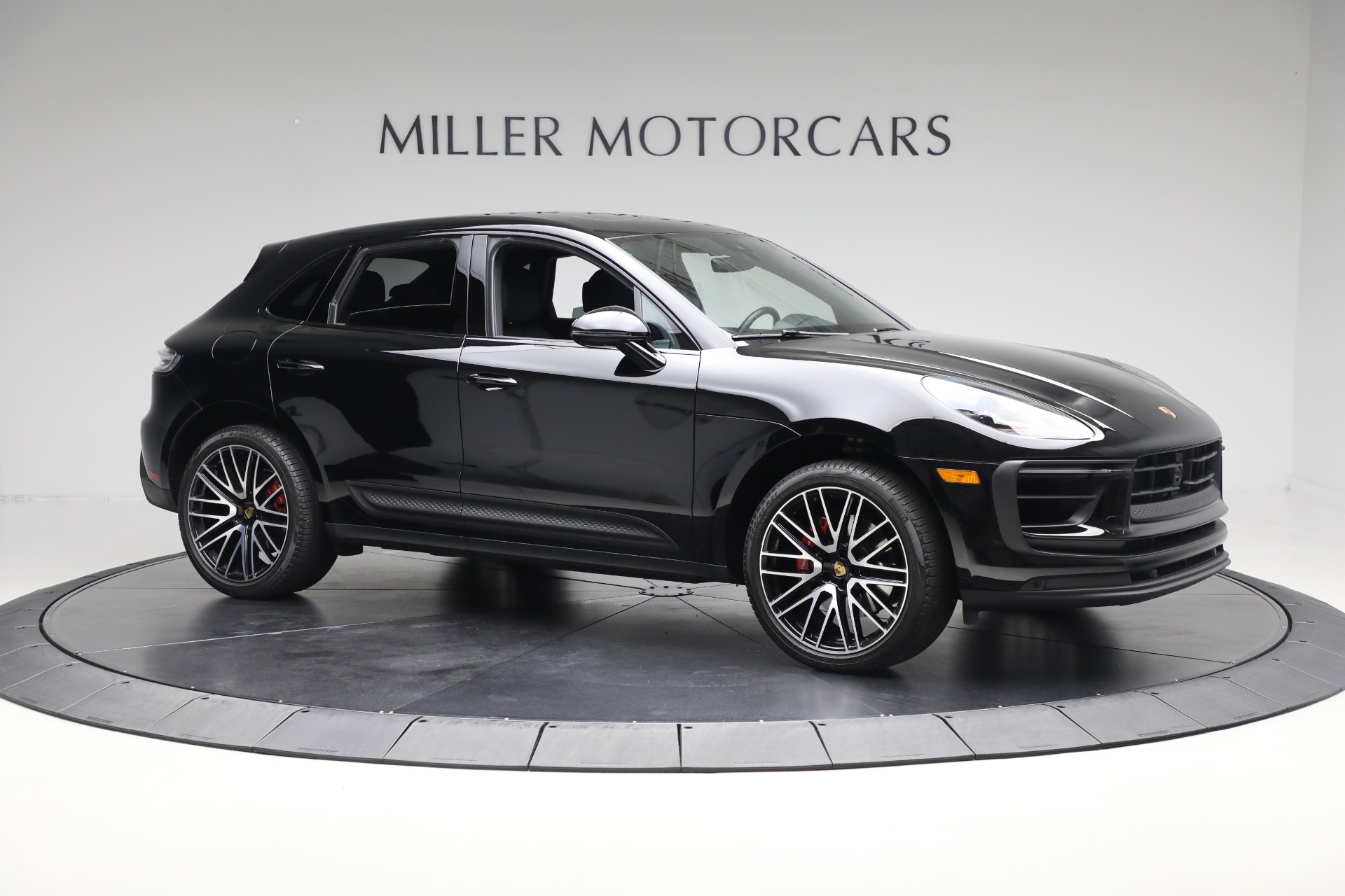 2023 Porsche Macan S photo 10
