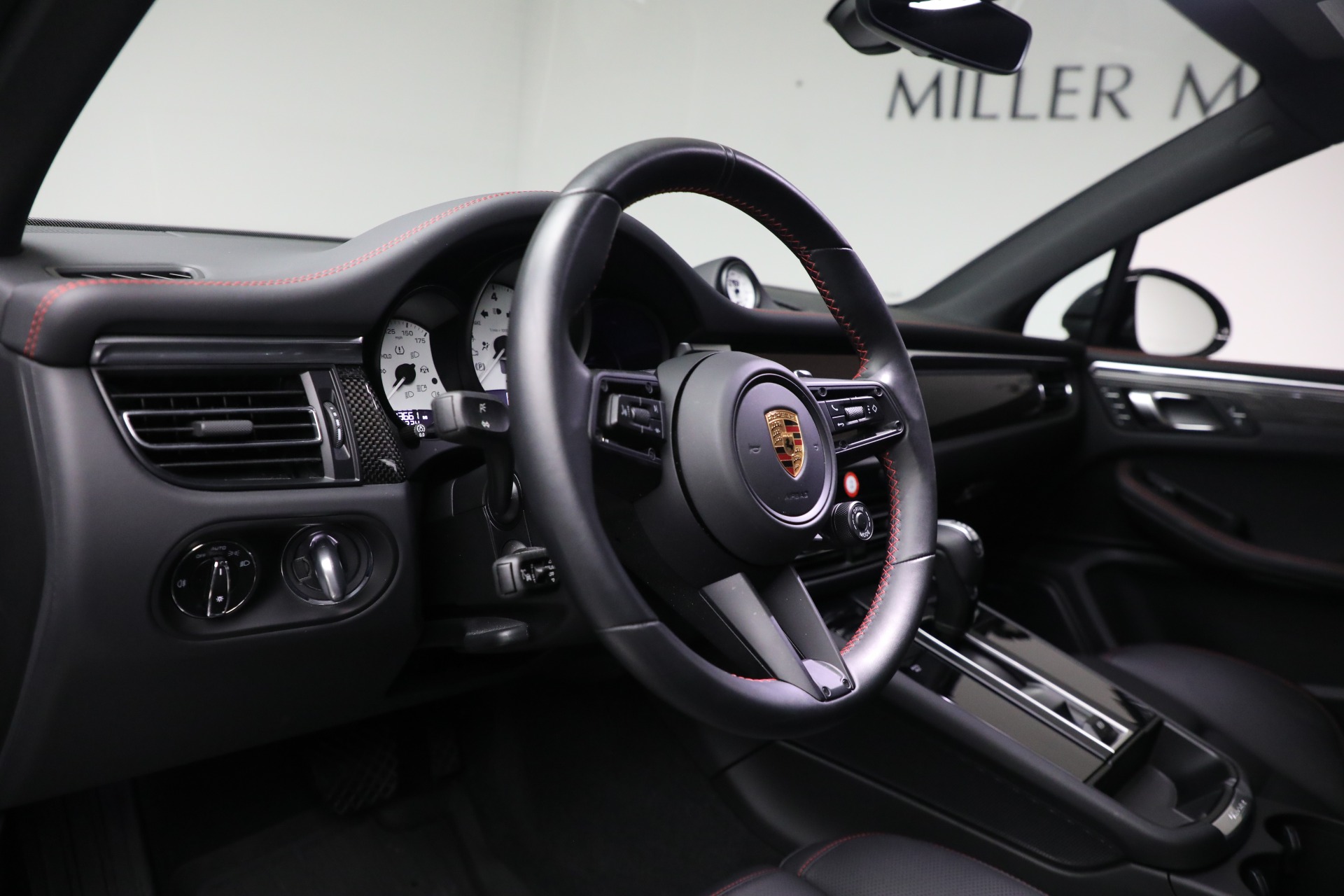 2023 Porsche Macan S photo 13