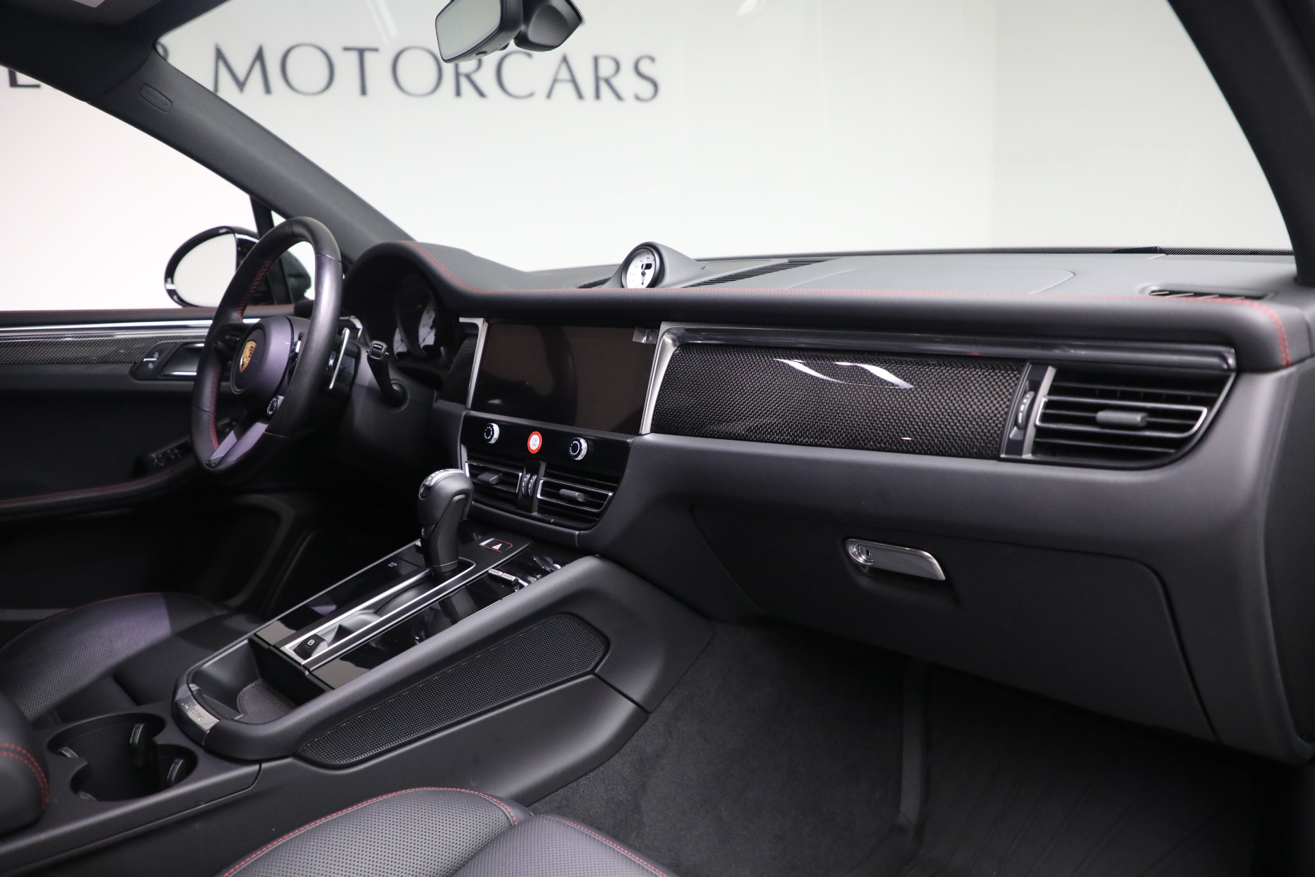 2023 Porsche Macan S photo 16