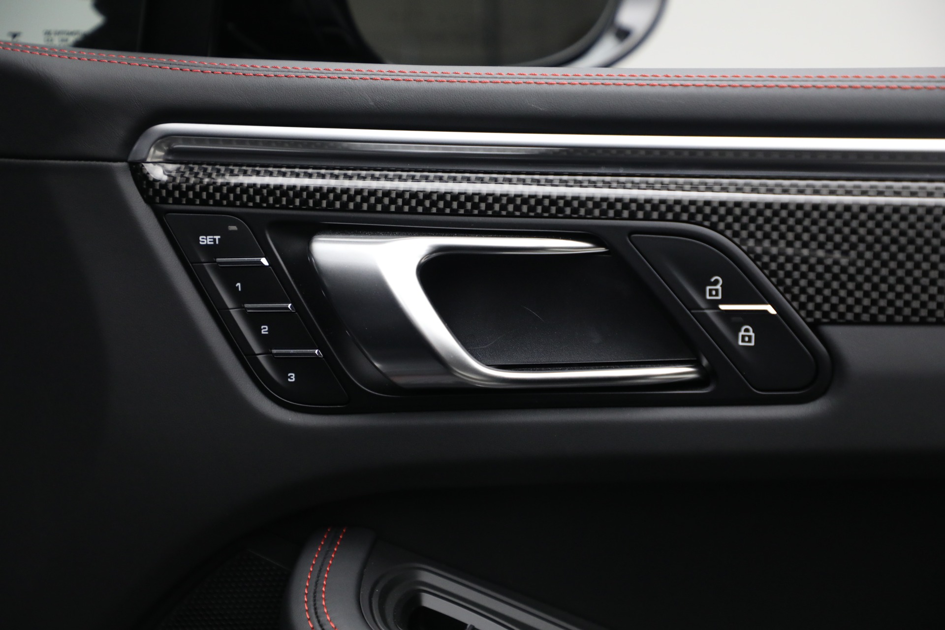 2023 Porsche Macan S photo 20