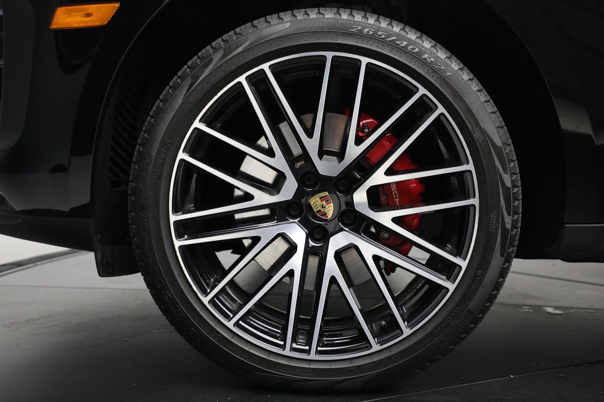 2023 Porsche Macan S photo 28