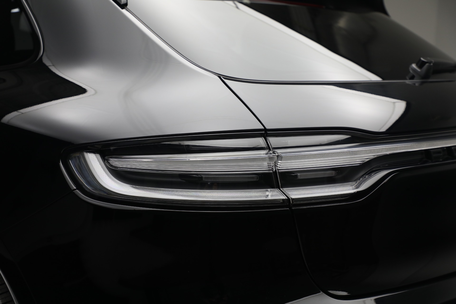 2023 Porsche Macan S photo 29