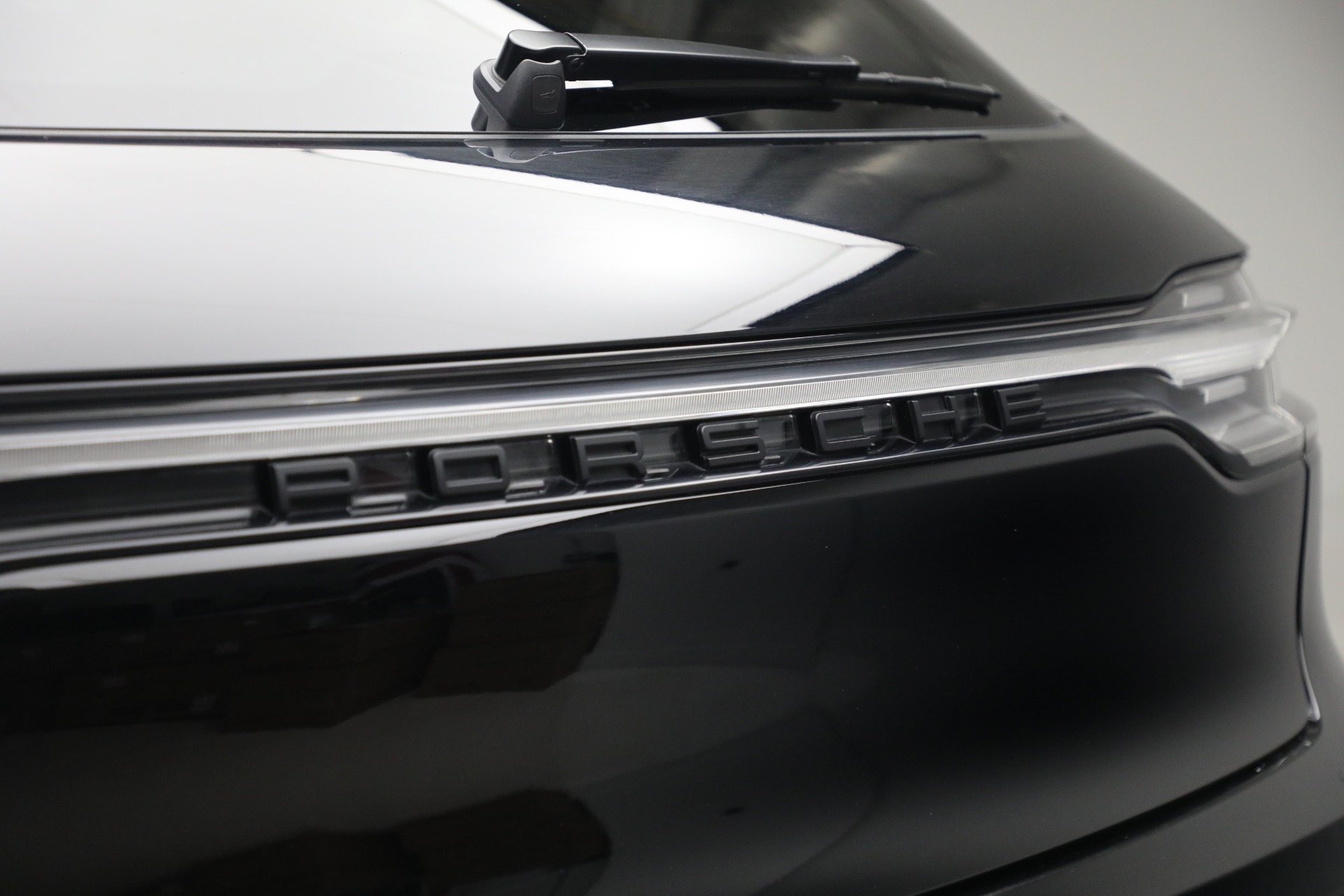 2023 Porsche Macan S photo 30