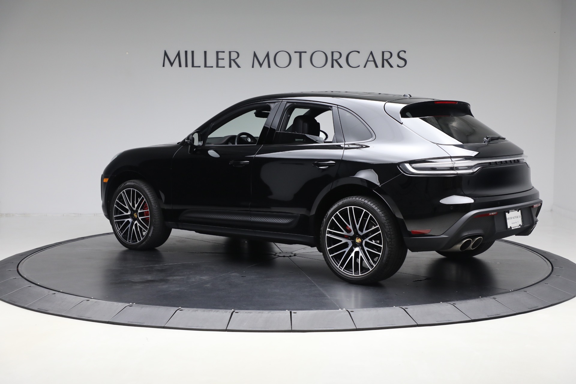 2023 Porsche Macan S photo 4
