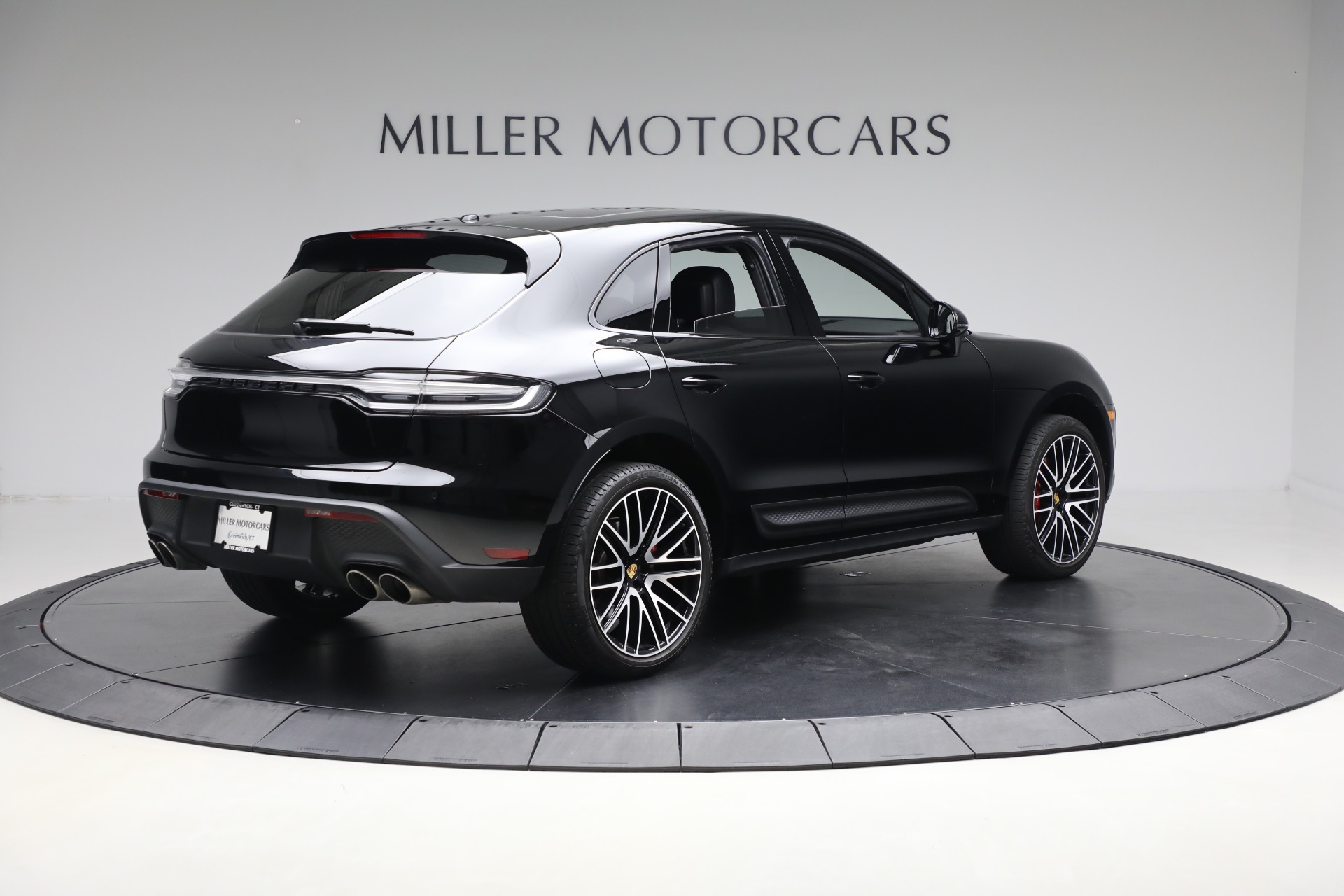 2023 Porsche Macan S photo 7
