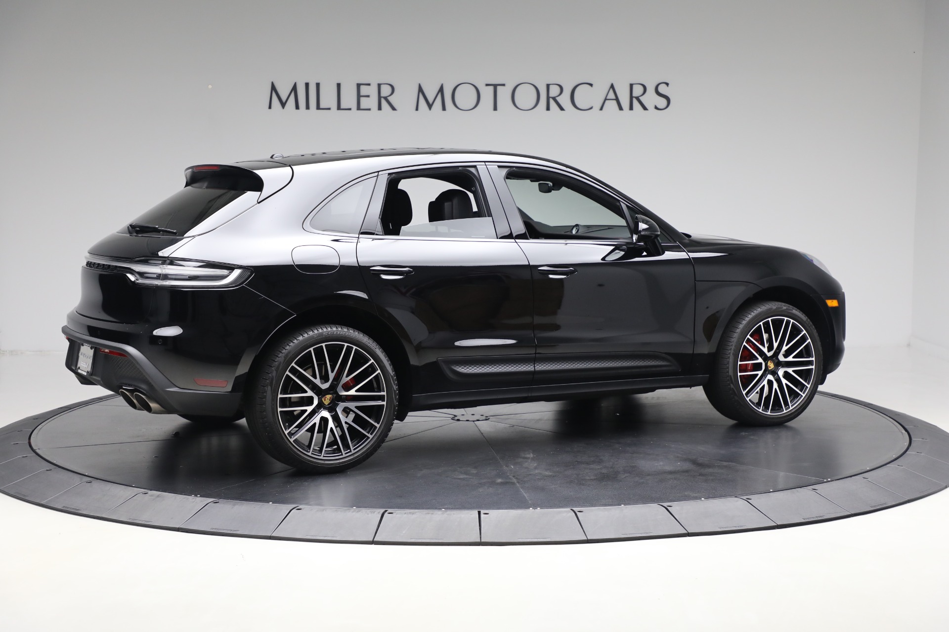 2023 Porsche Macan S photo 8