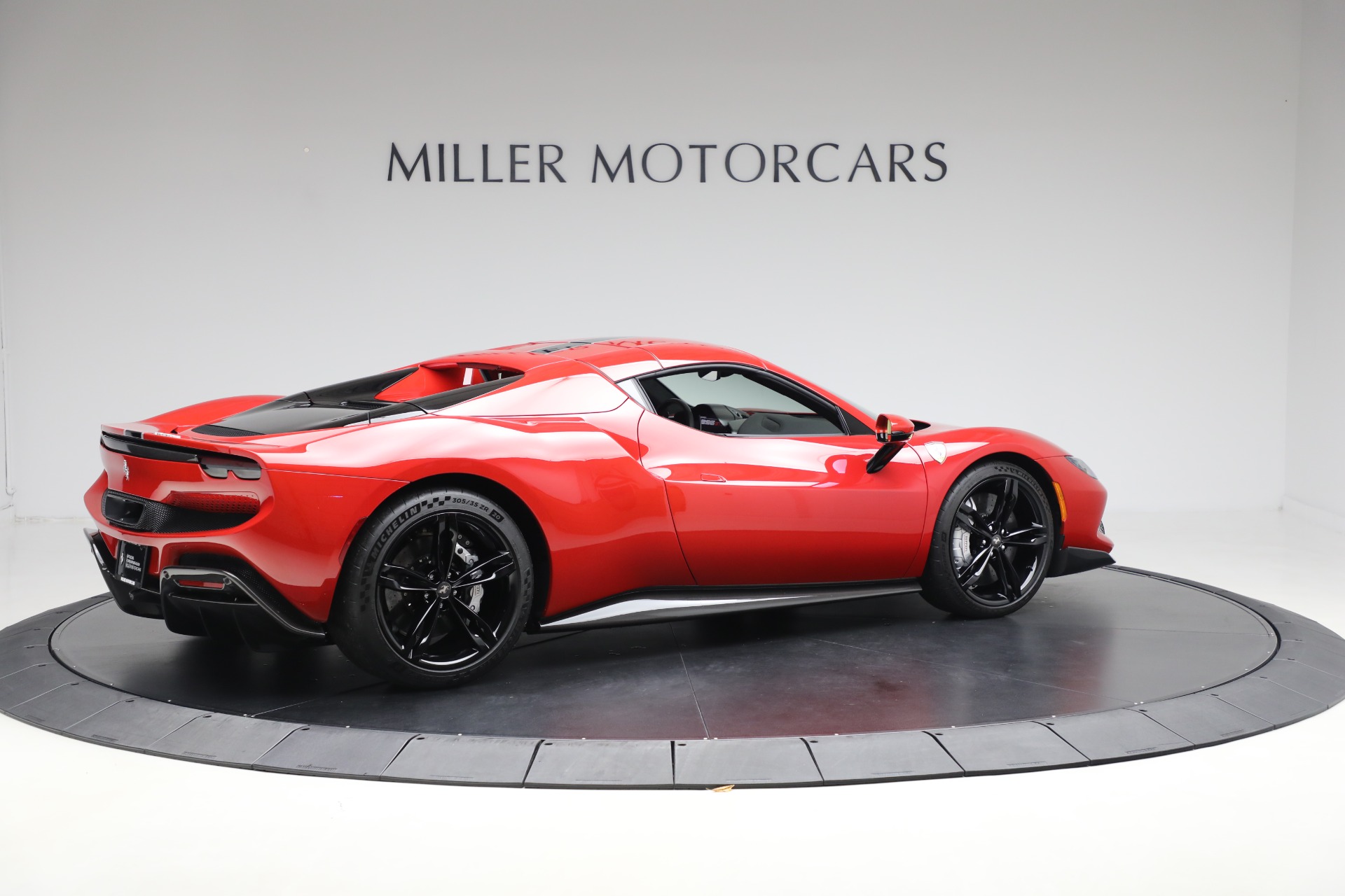 2024 Ferrari 296 GTS photo 13