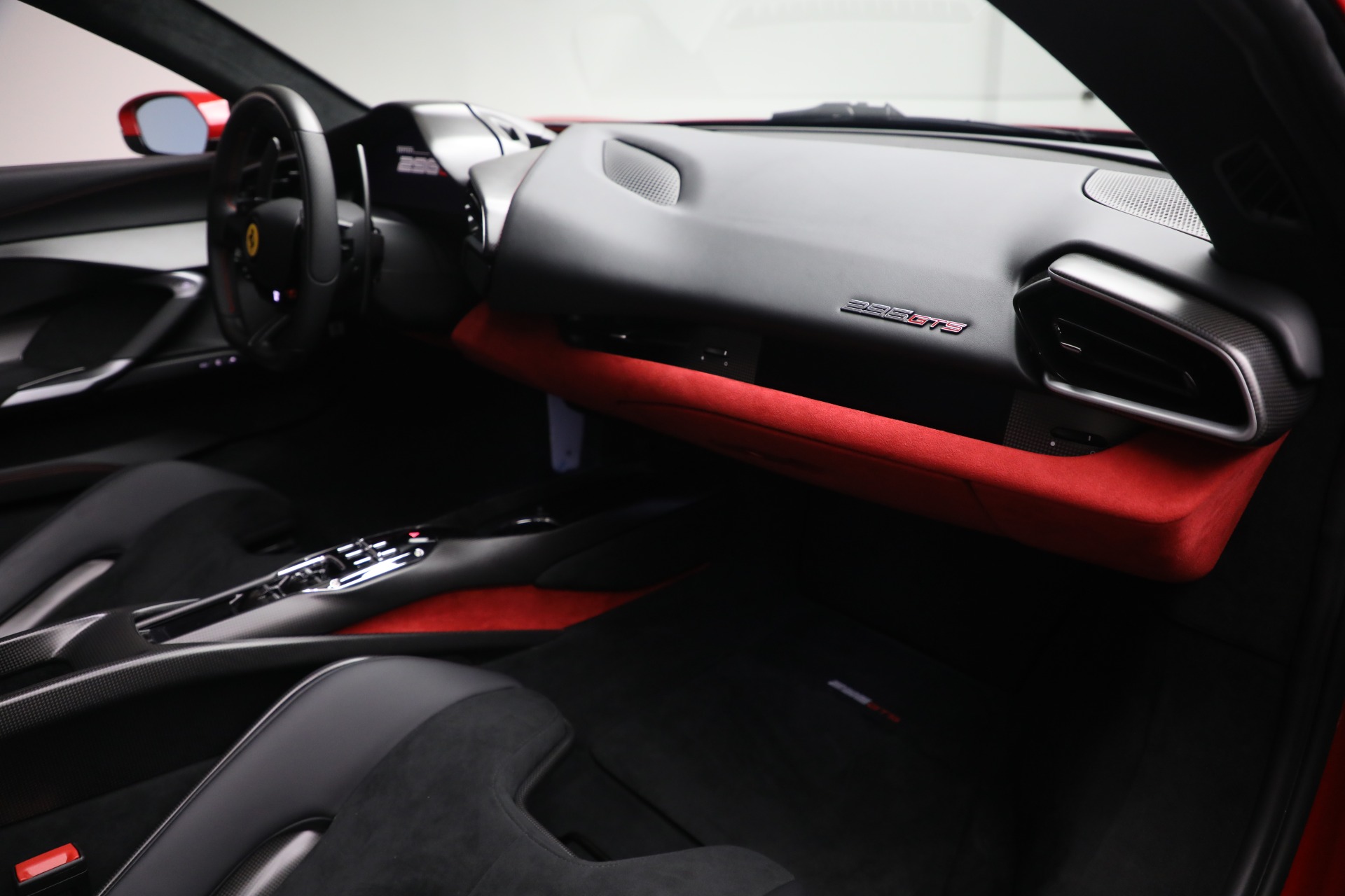 2024 Ferrari 296 GTS photo 18