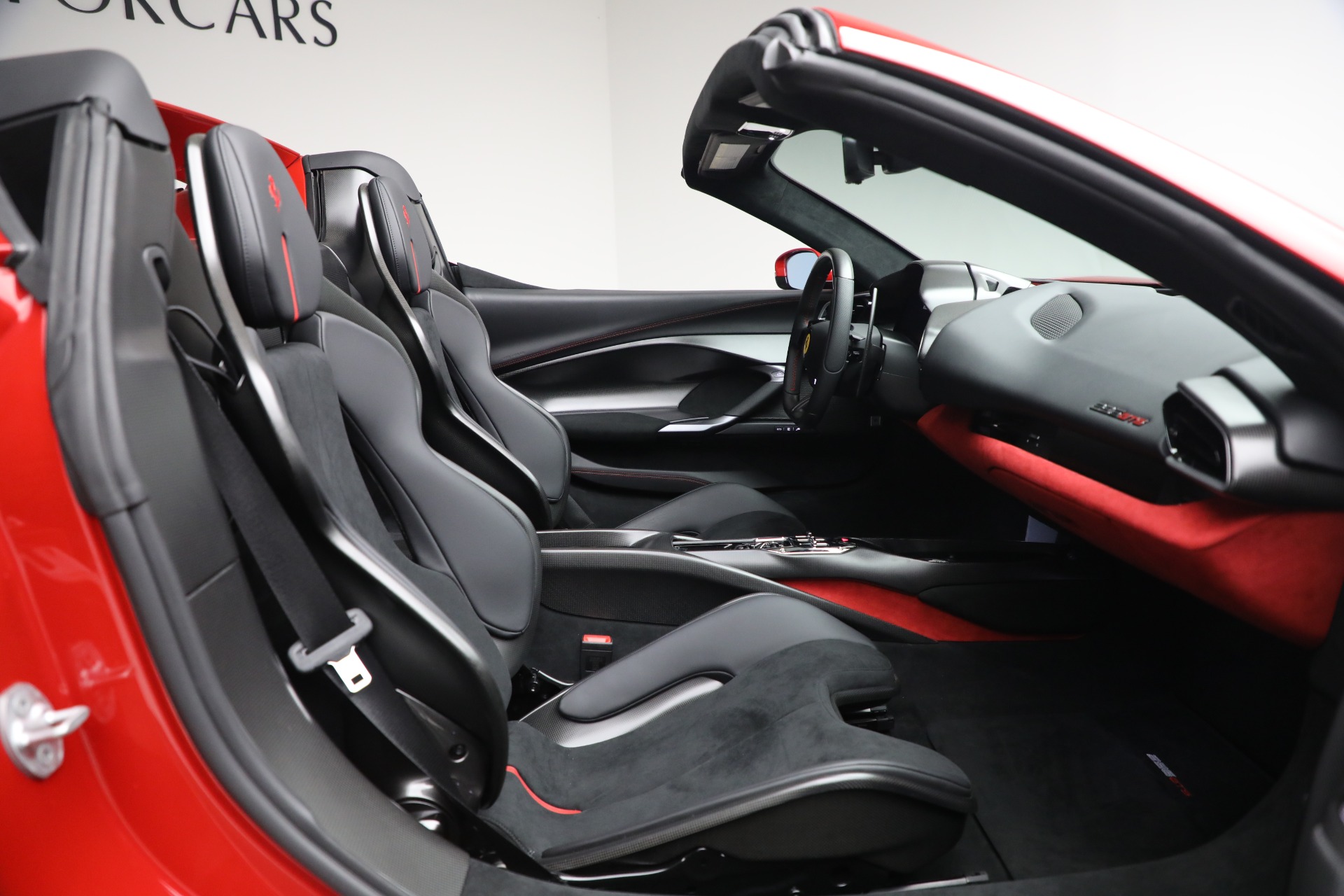 2024 Ferrari 296 GTS photo 19