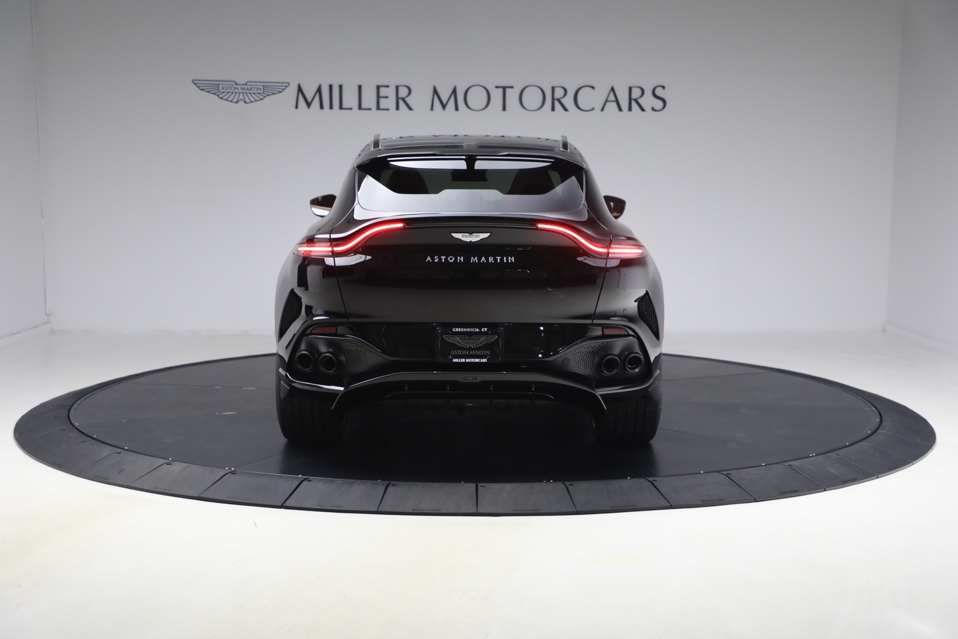 New 2026 Aston Martin DBX 707 For Sale ($300,400) | Miller