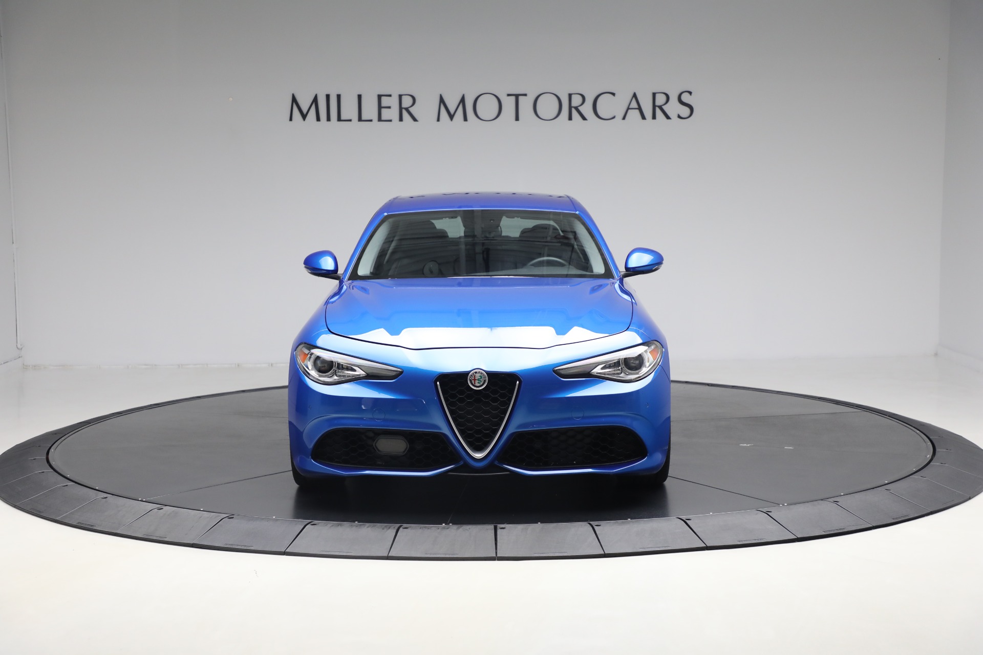 2017 Alfa Romeo Giulia Ti Sport photo 12