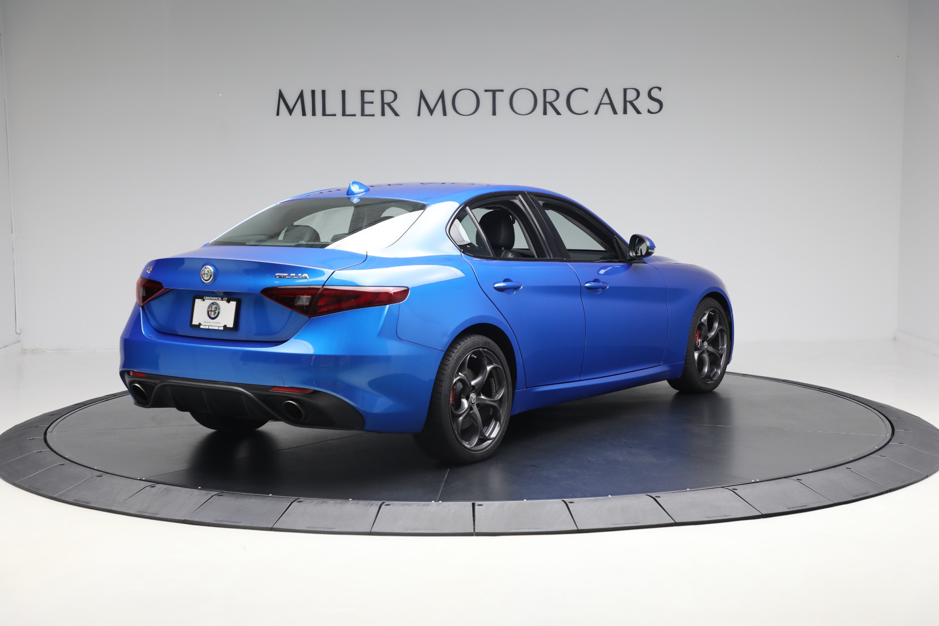 2017 Alfa Romeo Giulia Ti Sport photo 7