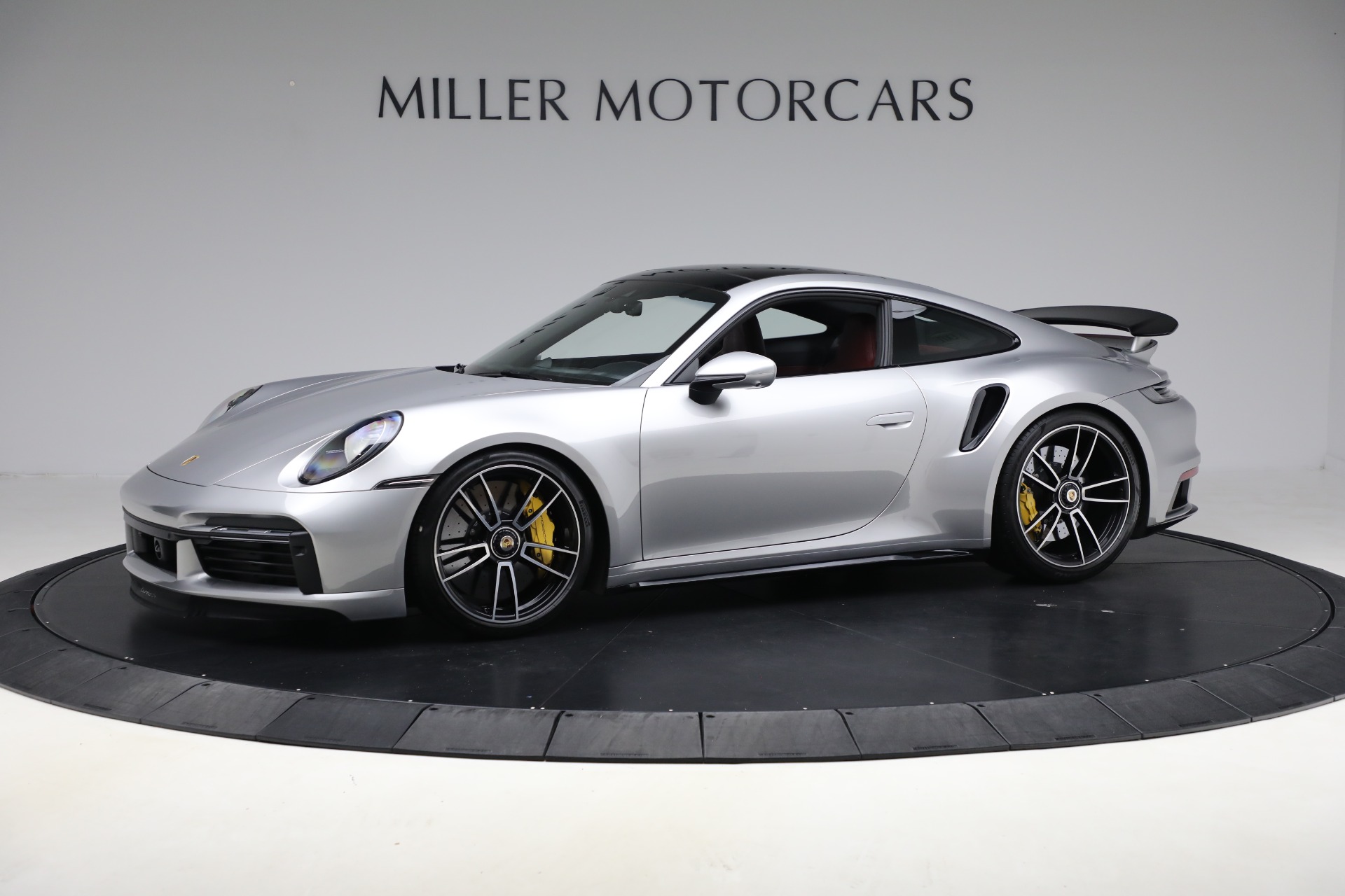 2021 Porsche 911 Turbo S photo 2