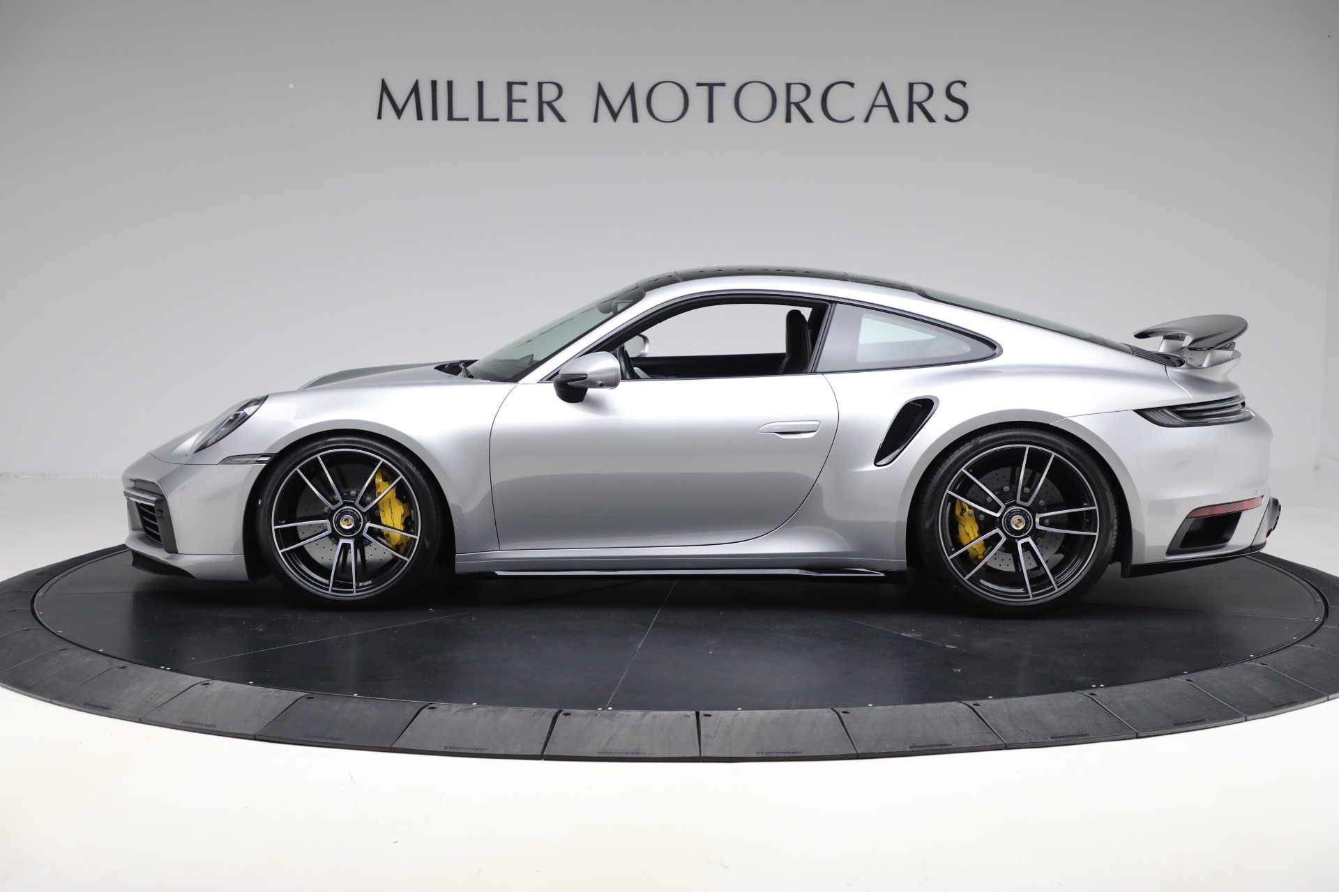 2021 Porsche 911 Turbo S photo 3