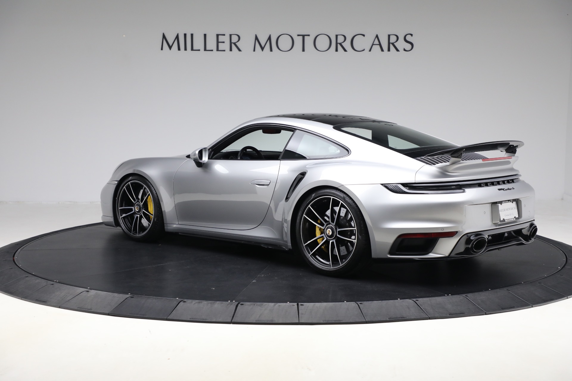 2021 Porsche 911 Turbo S photo 4