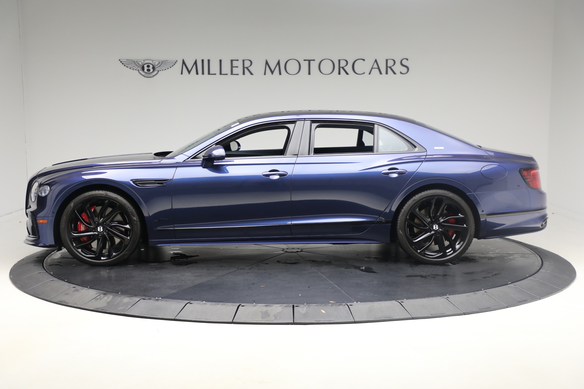 2025 Bentley Flying Spur Speed photo 2