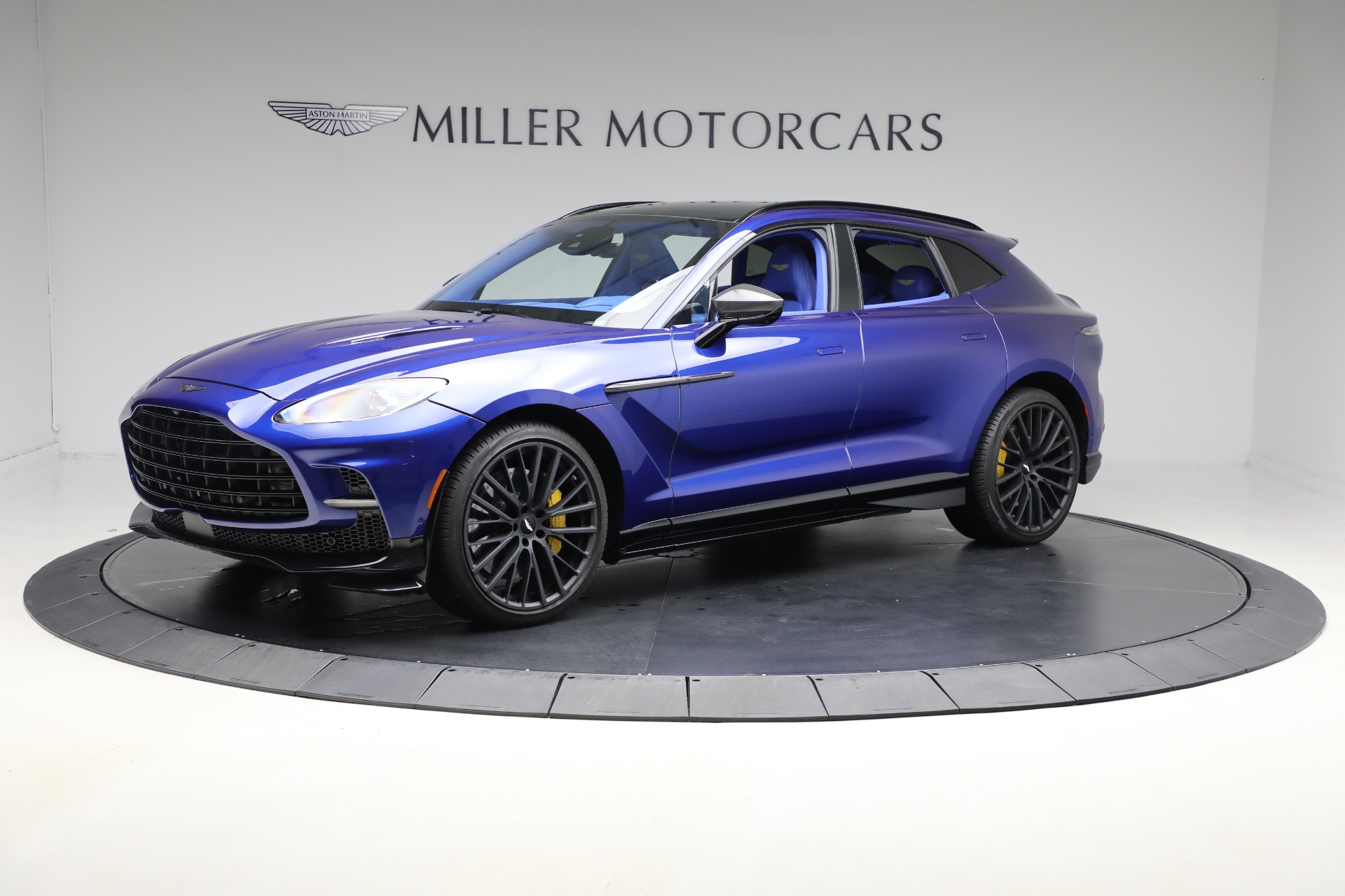 2024 Aston Martin DBX DBX707 photo 2