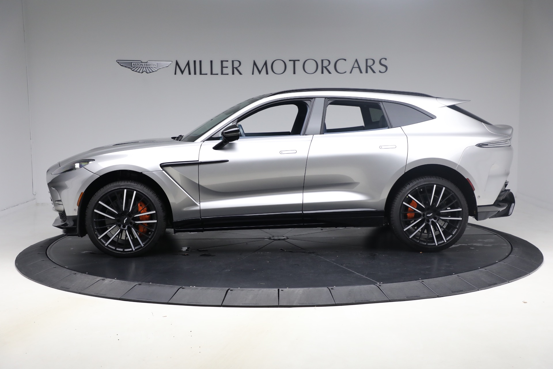 2025 Aston Martin DBX DBX707 photo 3