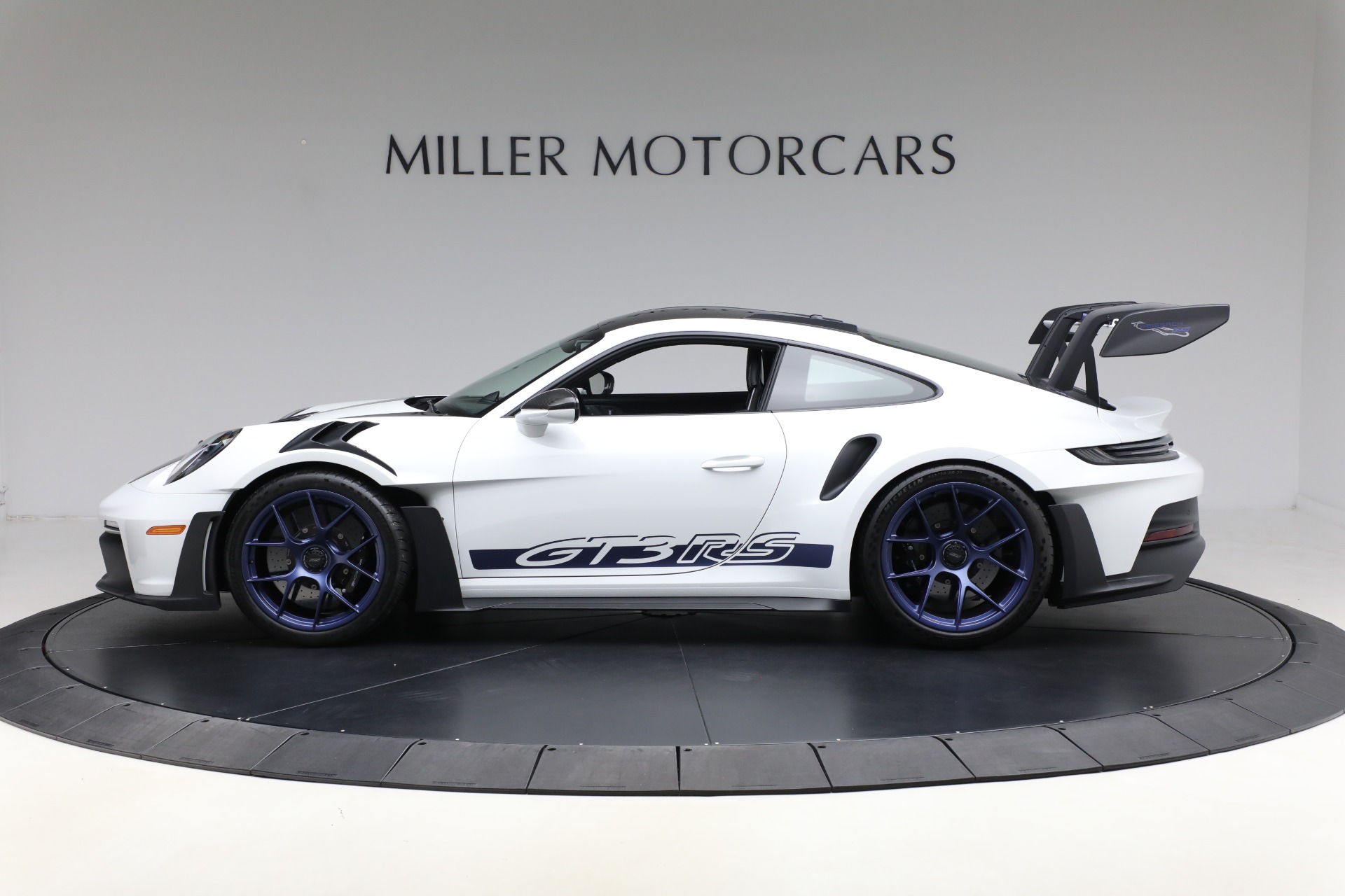 2025 Porsche 911 GT3 RS photo 3