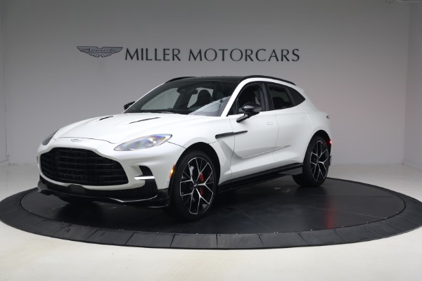 2025 Aston Martin DBX