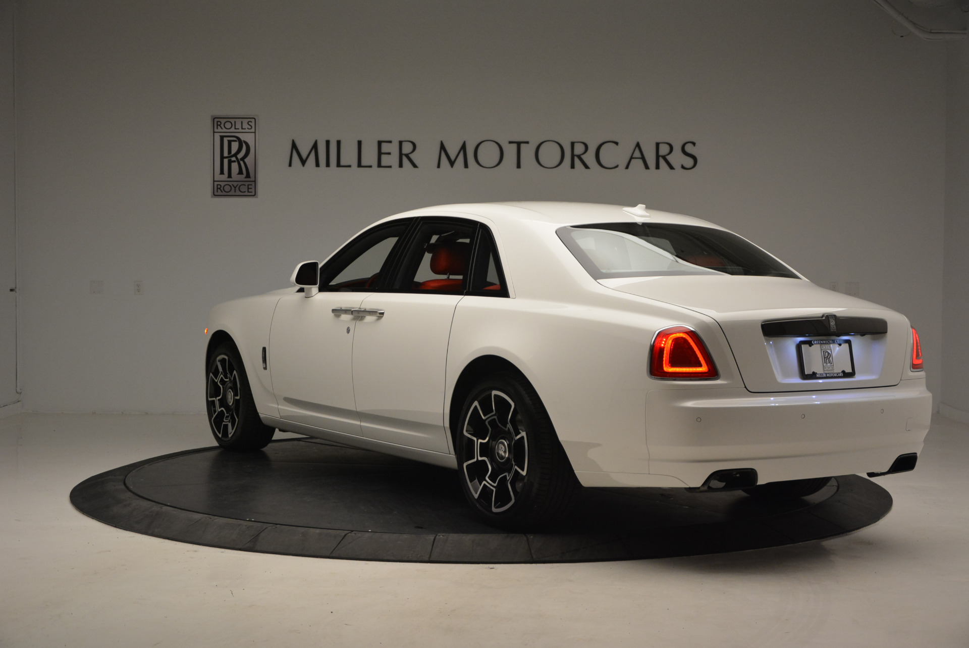 Lái thử chiếc RollsRoyce Ghost Series II 2015